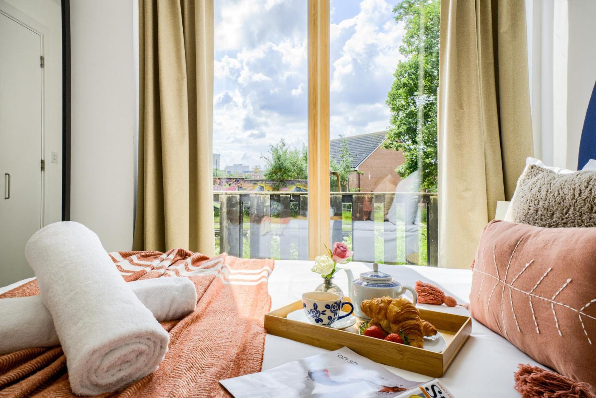Coventry Large 4-Bed Townhouse By Empower Homes Εξωτερικό φωτογραφία