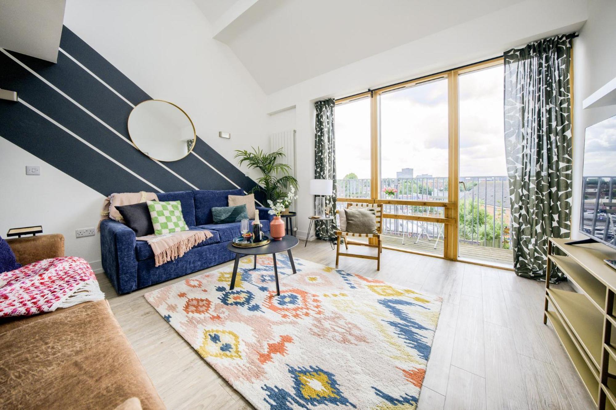 Coventry Large 4-Bed Townhouse By Empower Homes Εξωτερικό φωτογραφία
