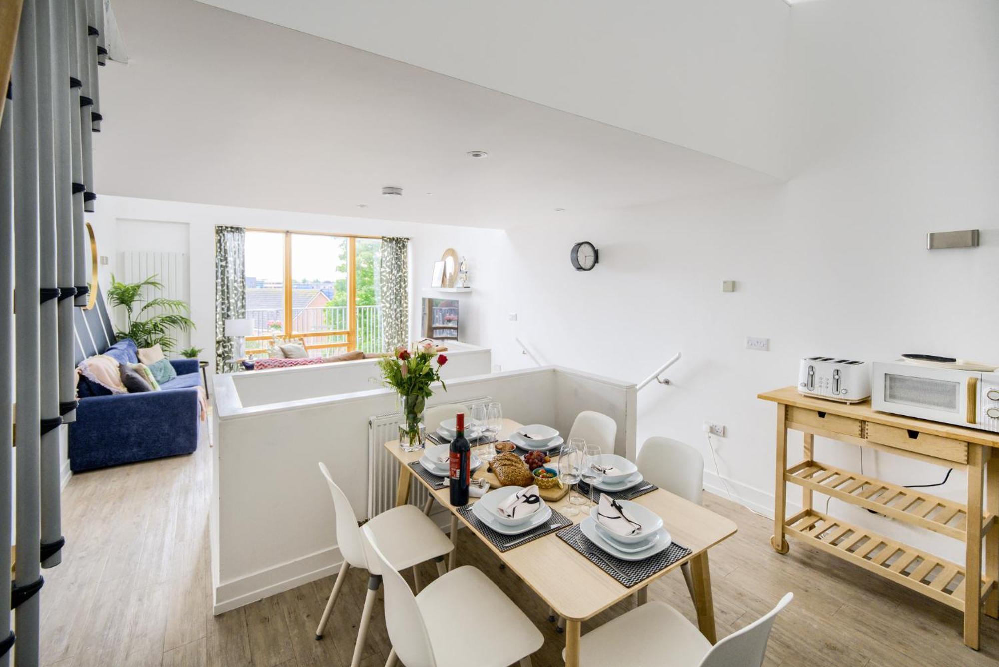 Coventry Large 4-Bed Townhouse By Empower Homes Εξωτερικό φωτογραφία