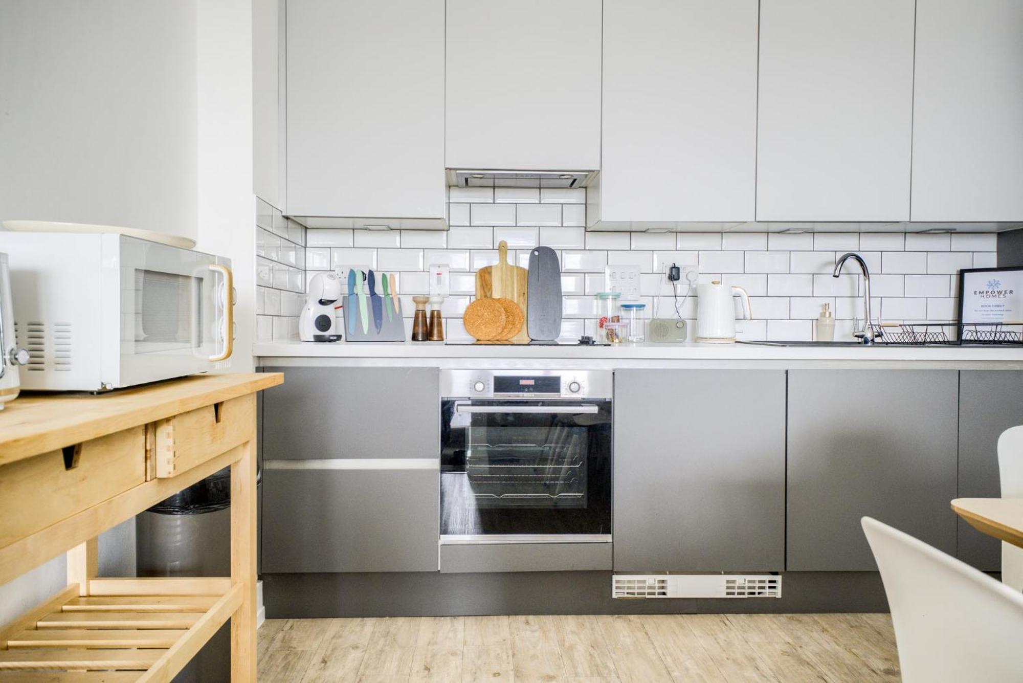 Coventry Large 4-Bed Townhouse By Empower Homes Εξωτερικό φωτογραφία