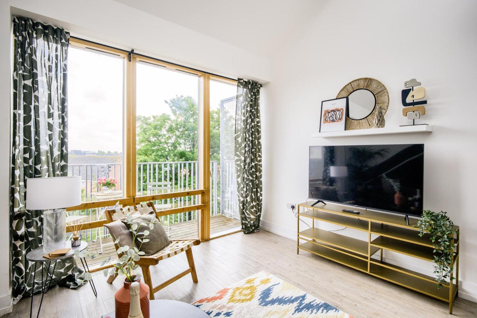 Coventry Large 4-Bed Townhouse By Empower Homes Εξωτερικό φωτογραφία
