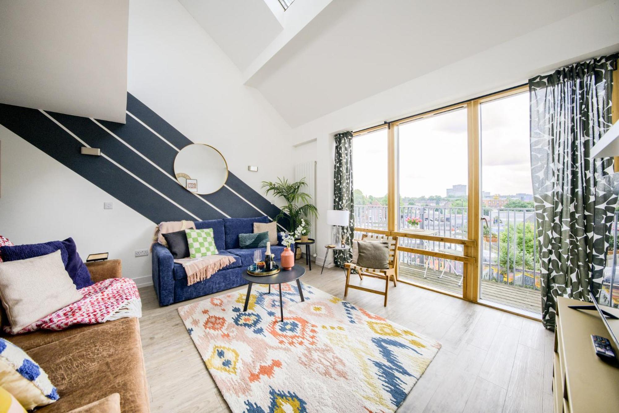 Coventry Large 4-Bed Townhouse By Empower Homes Εξωτερικό φωτογραφία